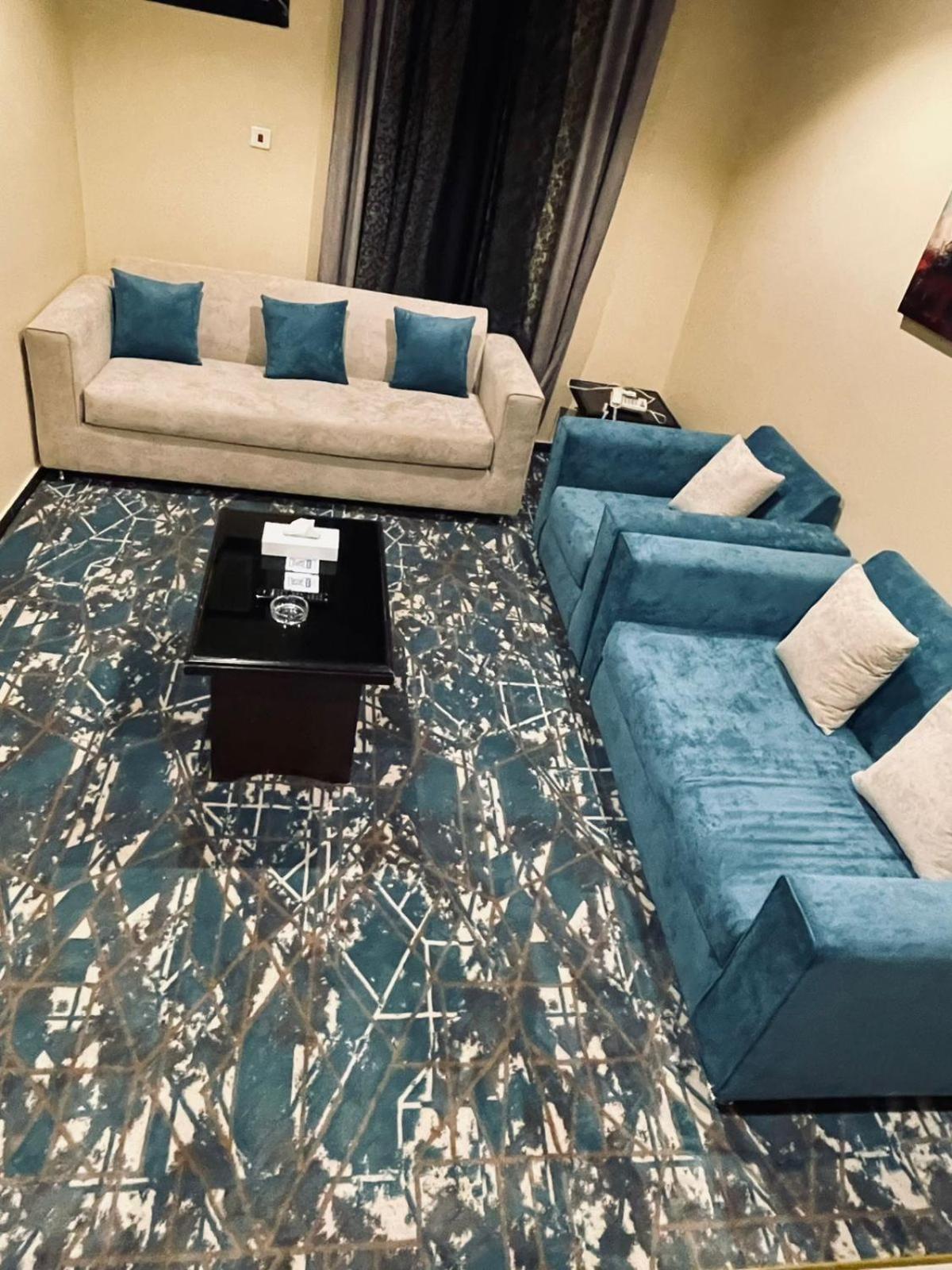 Al Taif Suites Buitenkant foto